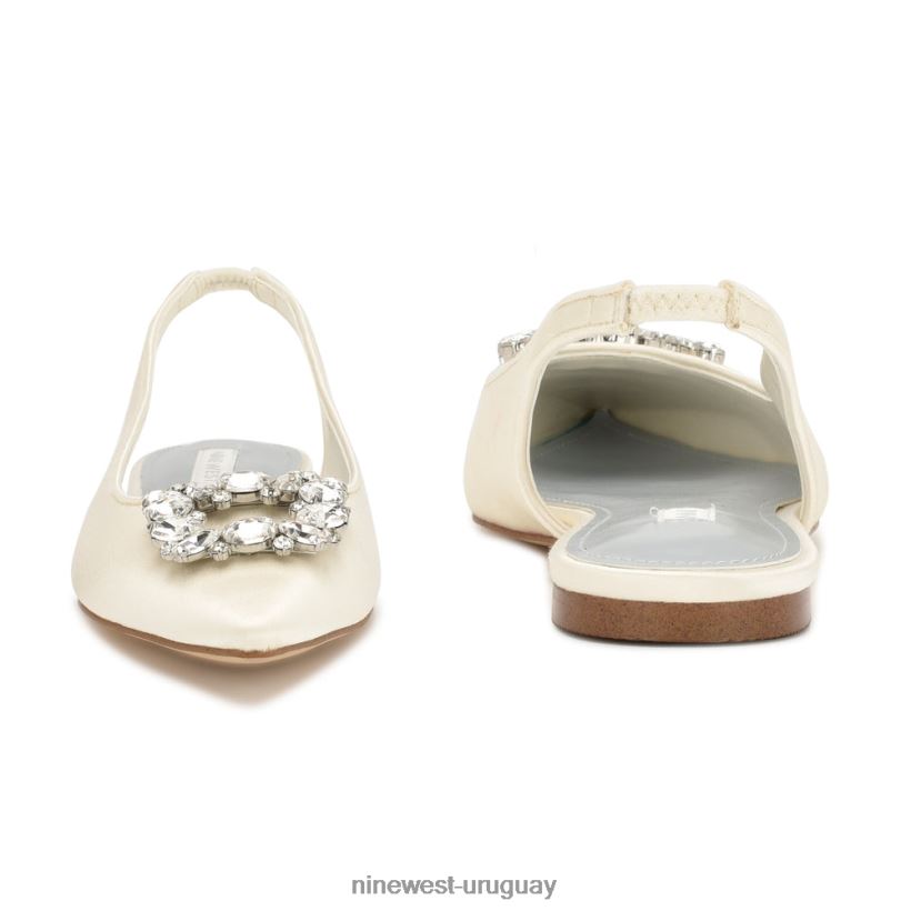 BD04221785 Nine West zapatos planos con tira trasera y brillantes satén de cristal de marfil