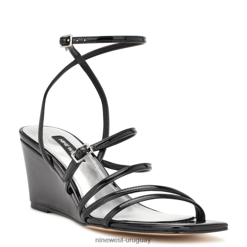 BD04221130 Nine West sandalias con cuña y tira en el tobillo Keamer charol negro