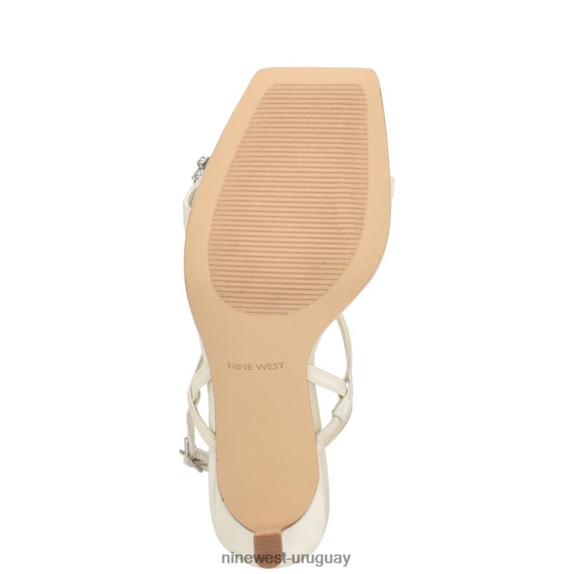 BD0422161 Nine West sandalias de tacón oreece con tira trasera cristal satinado marfil