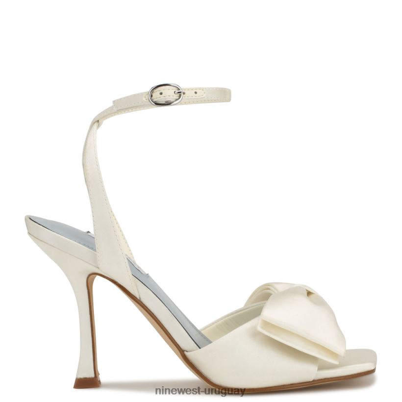 BD0422270 Nine West sandalias con tacón cruzado yaway satén marfil