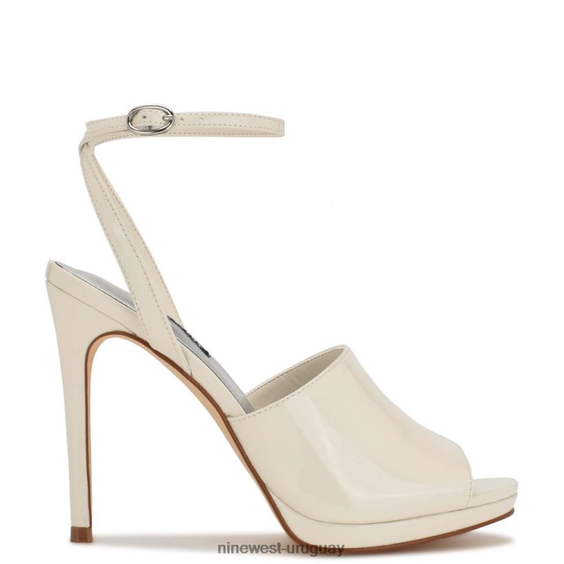 BD0422360 Nine West sandalias limbery con tira en el tobillo charol crema elegante