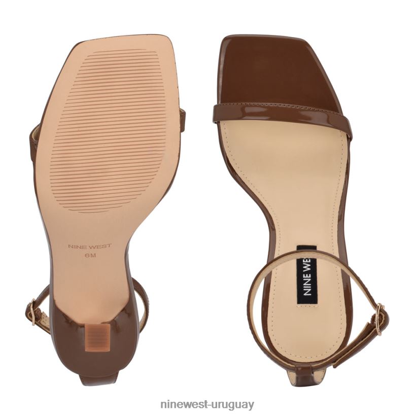 BD0422414 Nine West sandalias con tira en el tobillo nueva patente de arce