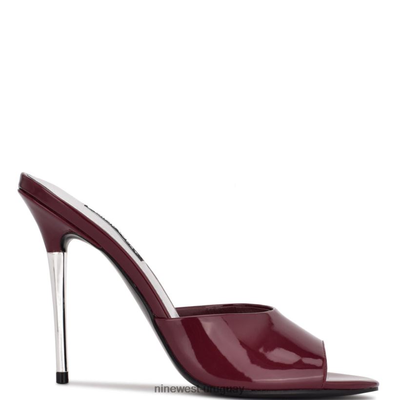 BD0422475 Nine West sandalias tipo chancla con tacón divas patente de ciruela oscura