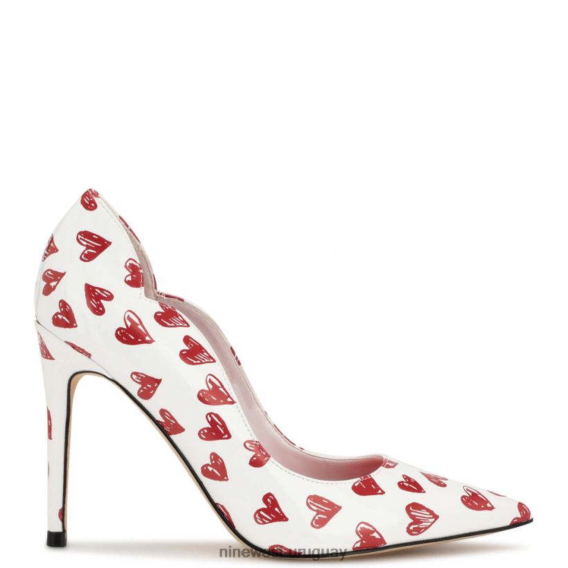 BD04221619 Nine West zapatos de tacón foxy con punta puntiaguda charol con estampado de corazones blanco/rojo